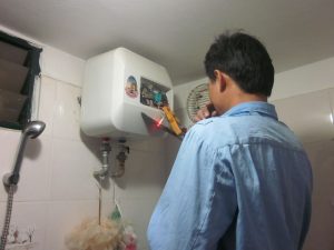 Cách vệ sinh máy nước nóng